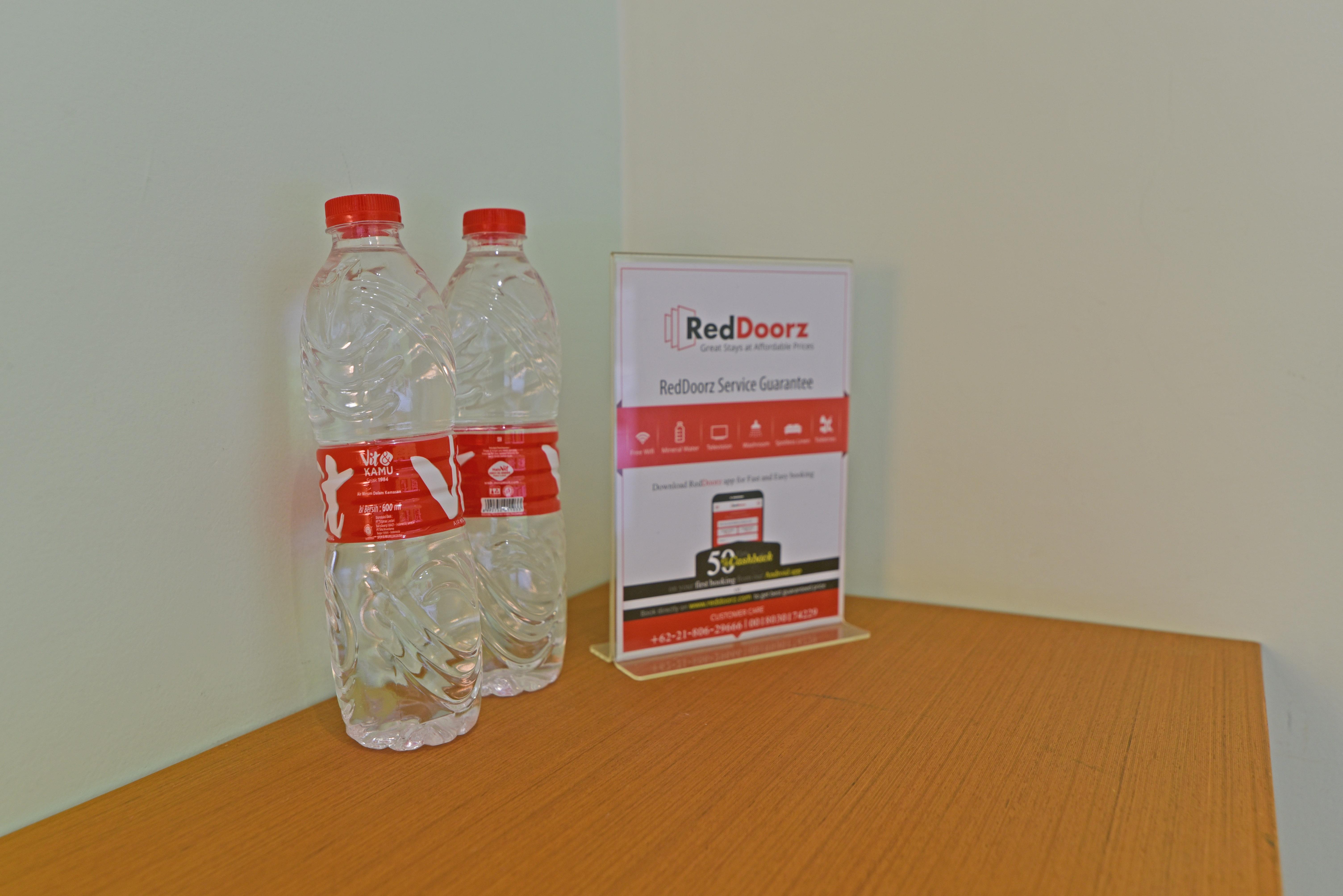 Reddoorz Plus @ Mahendradatta Denpasar Ngoại thất bức ảnh