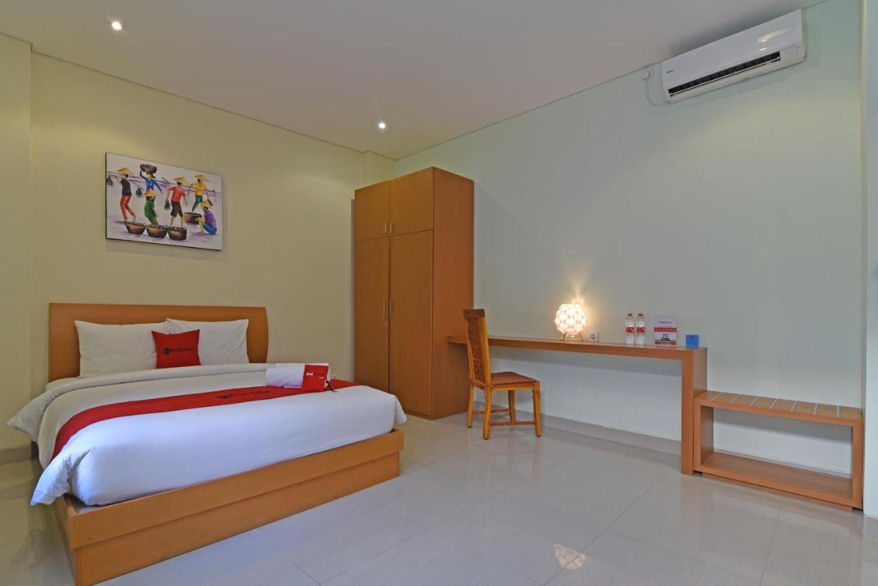 Reddoorz Plus @ Mahendradatta Denpasar Ngoại thất bức ảnh